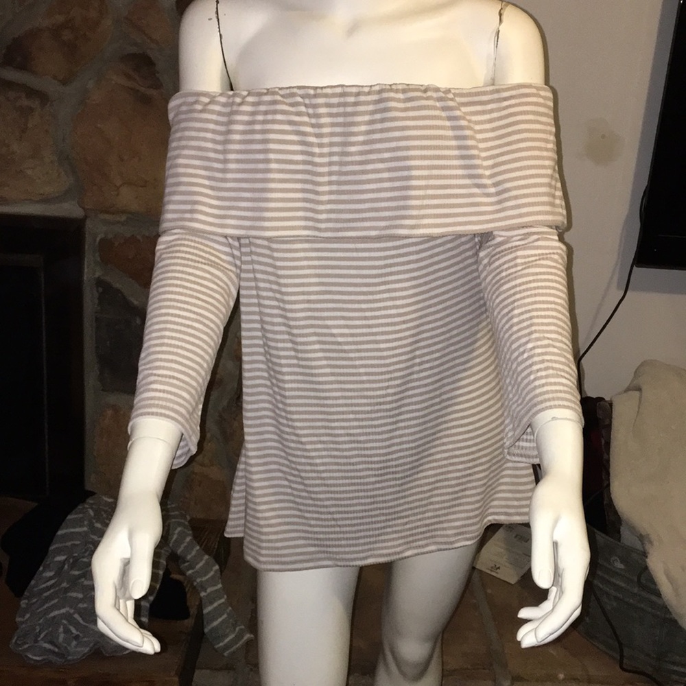 White House Black Market off the shoulder blouse